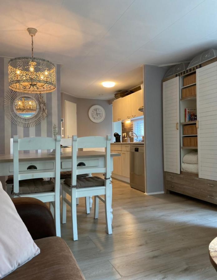 Luxe Chalet Met Prachtig Terras Op De Veluwe , Veel Privacy Hoenderloo Exterior foto